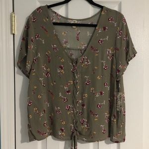 NWT green floral blouse